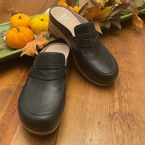 Dansko Bel mule clog size 39 black